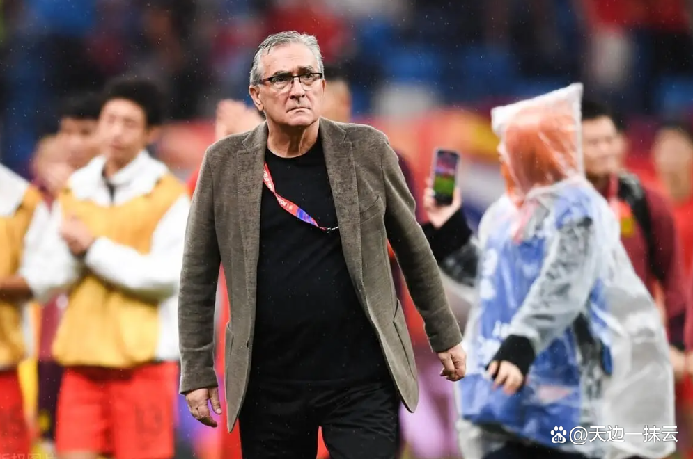 关于瓦伦西亚危机四伏！主帅面临下课压力的信息