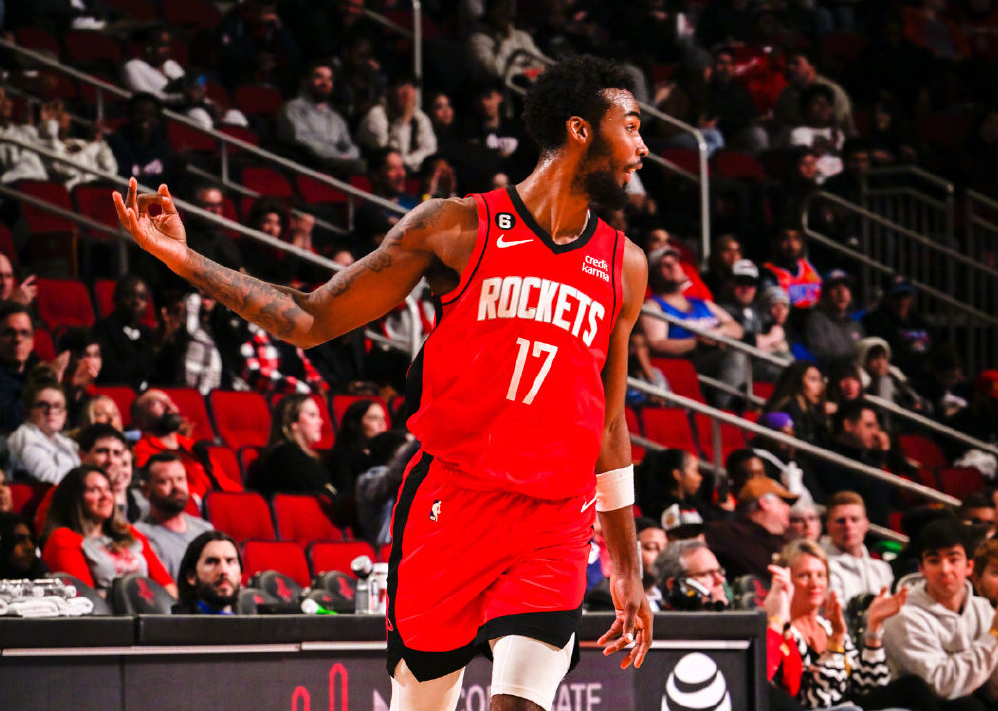 广州队鏖战灰熊，利拉德统治全场