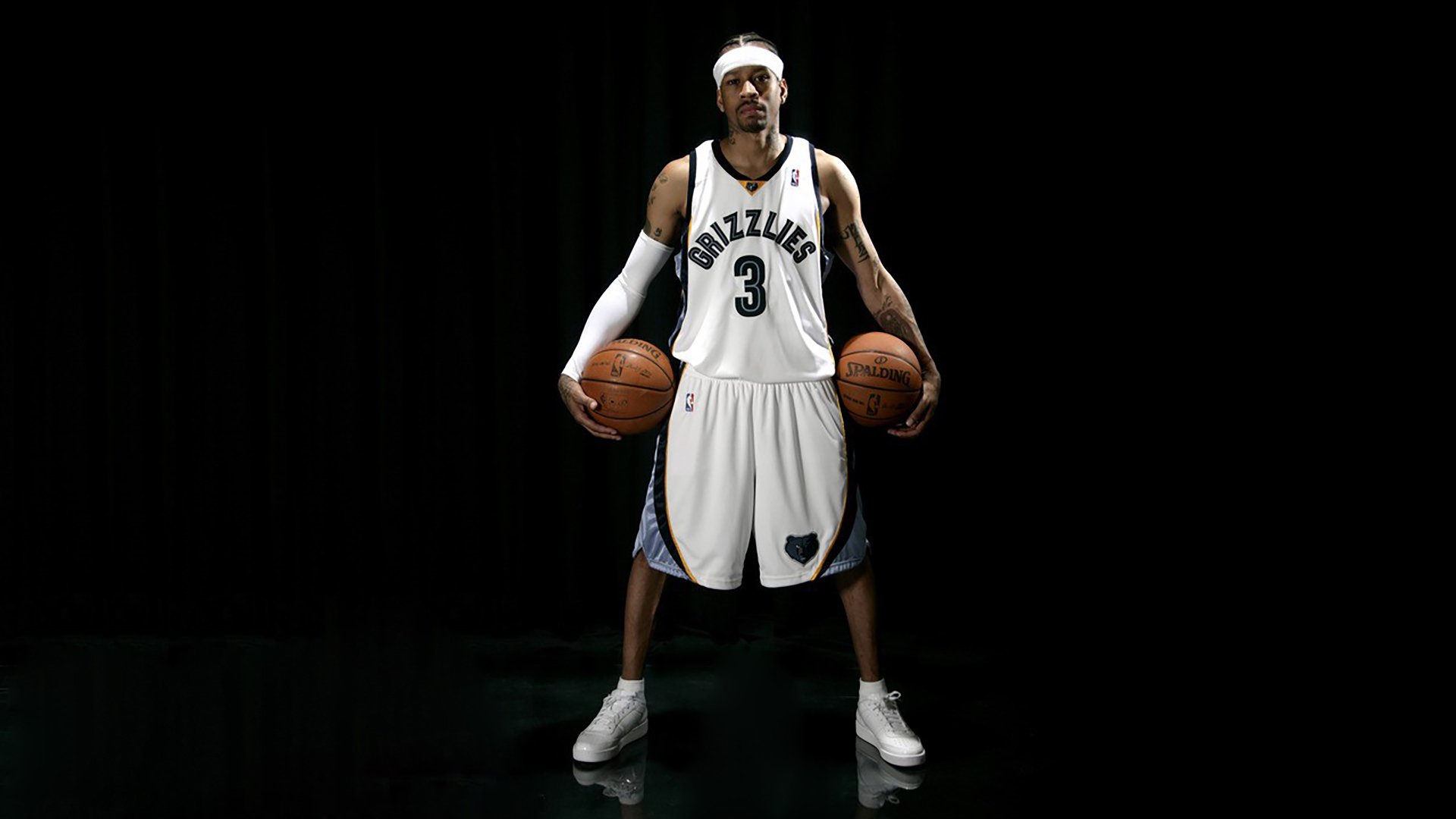 雄鹿力克独行侠，锡安高光表现，新星崛起与团队胜利的交响