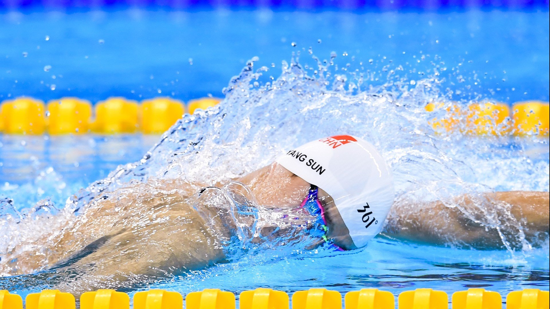 羽坛新纪元，印尼队力克法国创历史，辛杜刷新纪录铸传奇